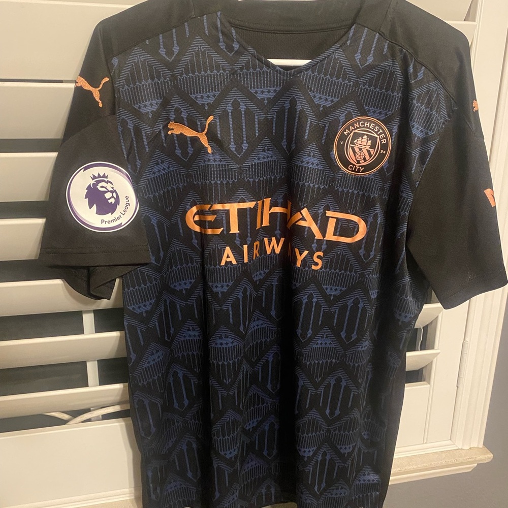Puma Manchester City 20/21 Away jersey w/ Aguero #10 and patch